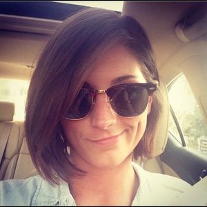 Meet your Posher, Brittney